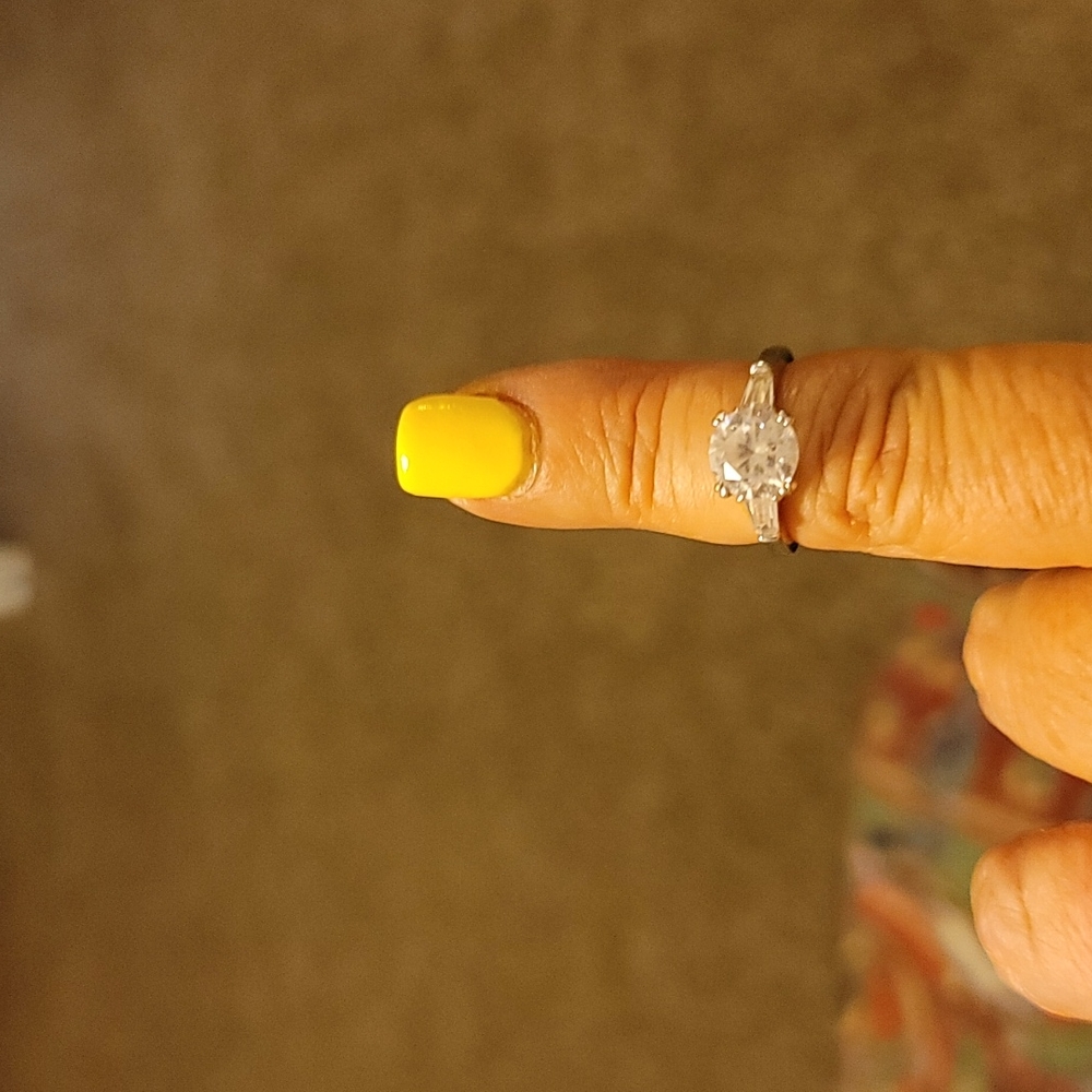 Diamond ring